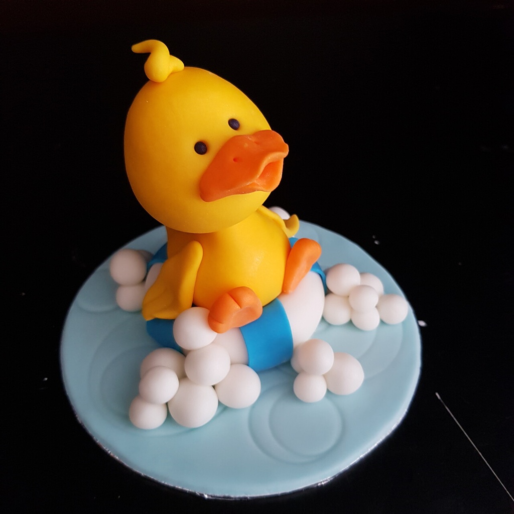 Ducky Splash Cake